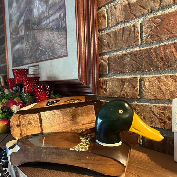 ⭐️ Rare Vintage Hand Carved Solid Maple Mallard Duck Telephone ‼️Last One Left! - Picture 2 of 12